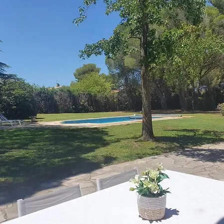 La Des Pins Avec Piscine Et Tennis Villa *