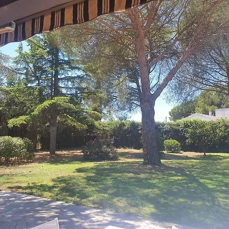 La Des Pins Avec Piscine Et Tennis * Garons