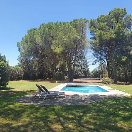 La Des Pins Avec Piscine Et Tennis Garons