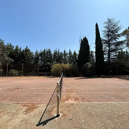 La Des Pins Avec Piscine Et Tennis * Garons