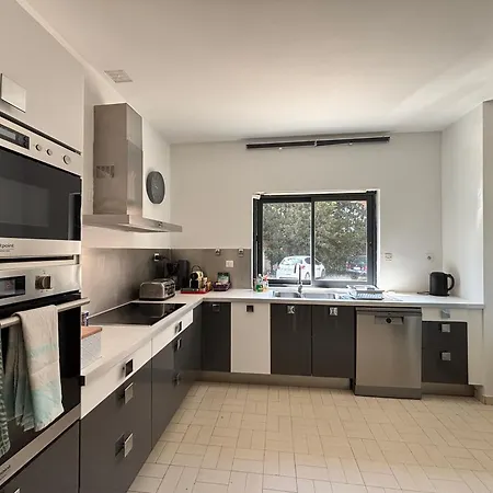 Villa La Des Pins Avec Piscine Et Tennis