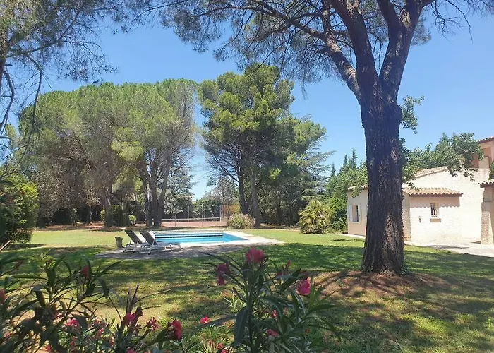 La Des Pins Avec Piscine Et Tennis Villa *
